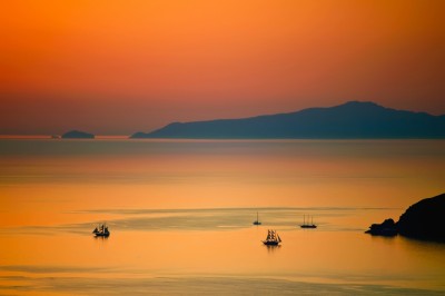 Majestic Santorini sunset
