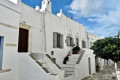 Charming Cycladic houses in the village of Kastro