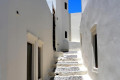 Typical Cyladic alleys that usually lead to stunning views, traditional taverns and friendly locals