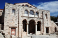 The imposing sight of the church of Panagia Ekatontapyliani in Paroikia