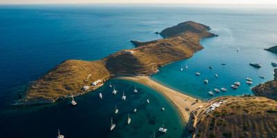 Kolona Beach in Kythnos