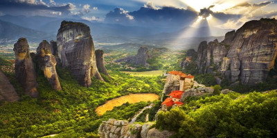 Sunrise on the valley of Meteora